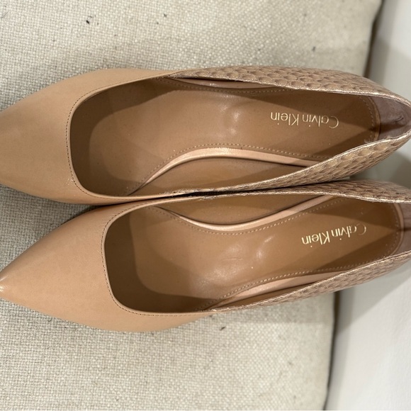 Calvin Klein Beige Snake Leather Pumps – Size 7 (Like new) - Picture 3 of 4